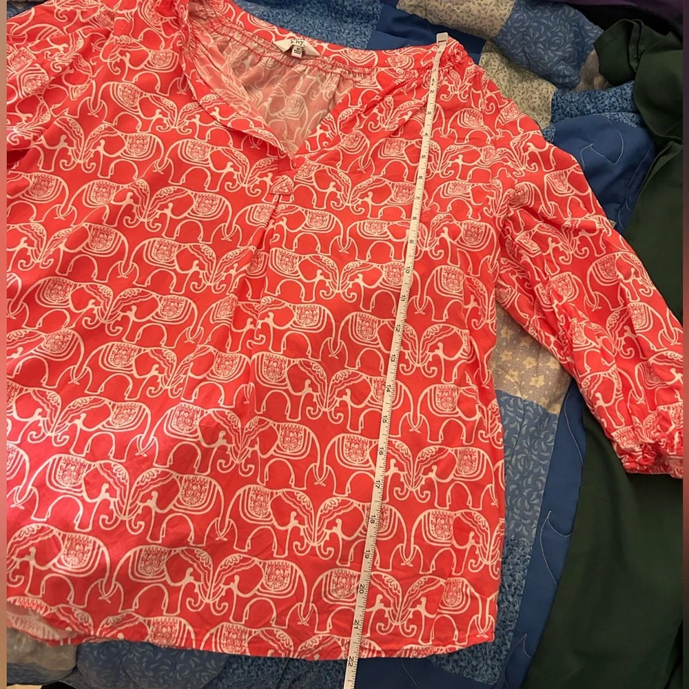 Crown & Ivy Blouse 🐘